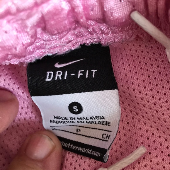 Nike pink mini shorts size small - Picture 3 of 5